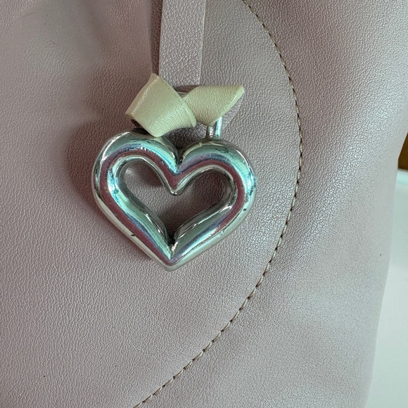 Brighton Heart Hand Bag - Picture 2 of 5